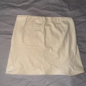 Lululemon Wundermost Ultra-Soft Nulu Tube Top Mojave Tan Large $58